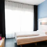 Ku\'Damm 101 Hotel